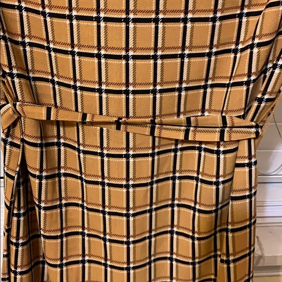 FOREVER 21 dress - Picture 3 of 3